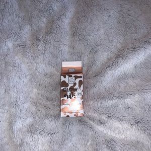 The beauty crop glow milk liquid highlighter